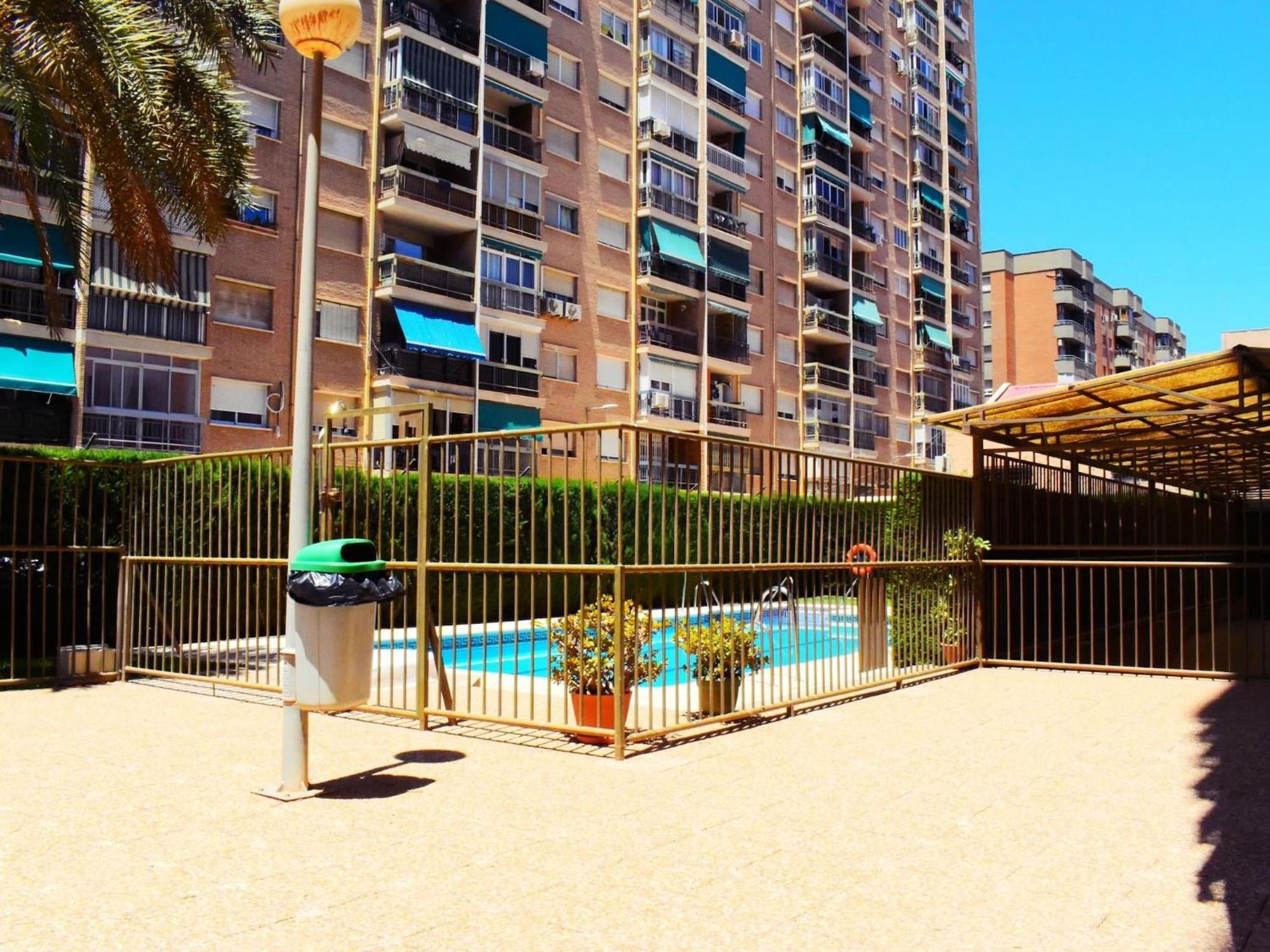 Amplio Y Luminoso Apartamento Cerca Del Centro Y La Playa Con Piscina Y Parking Privado Malaga Exterior photo